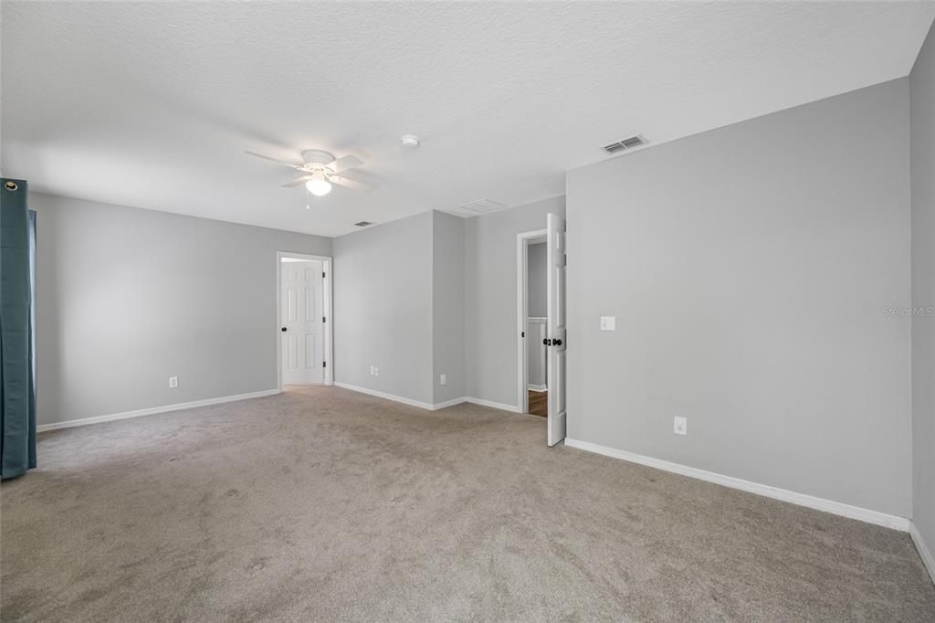 На продажу: $375,000 (3 спален, 2 ванн, 1722 Квадратных фут)