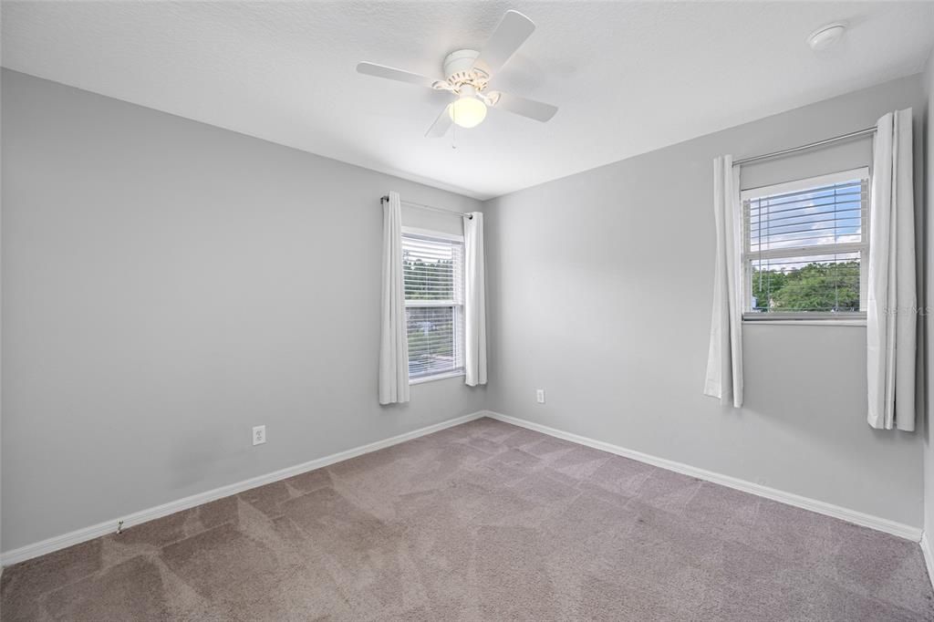 На продажу: $375,000 (3 спален, 2 ванн, 1722 Квадратных фут)