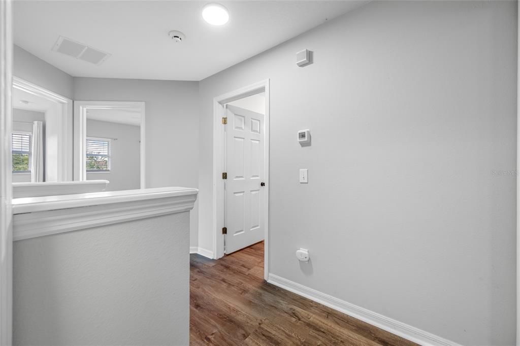 На продажу: $375,000 (3 спален, 2 ванн, 1722 Квадратных фут)