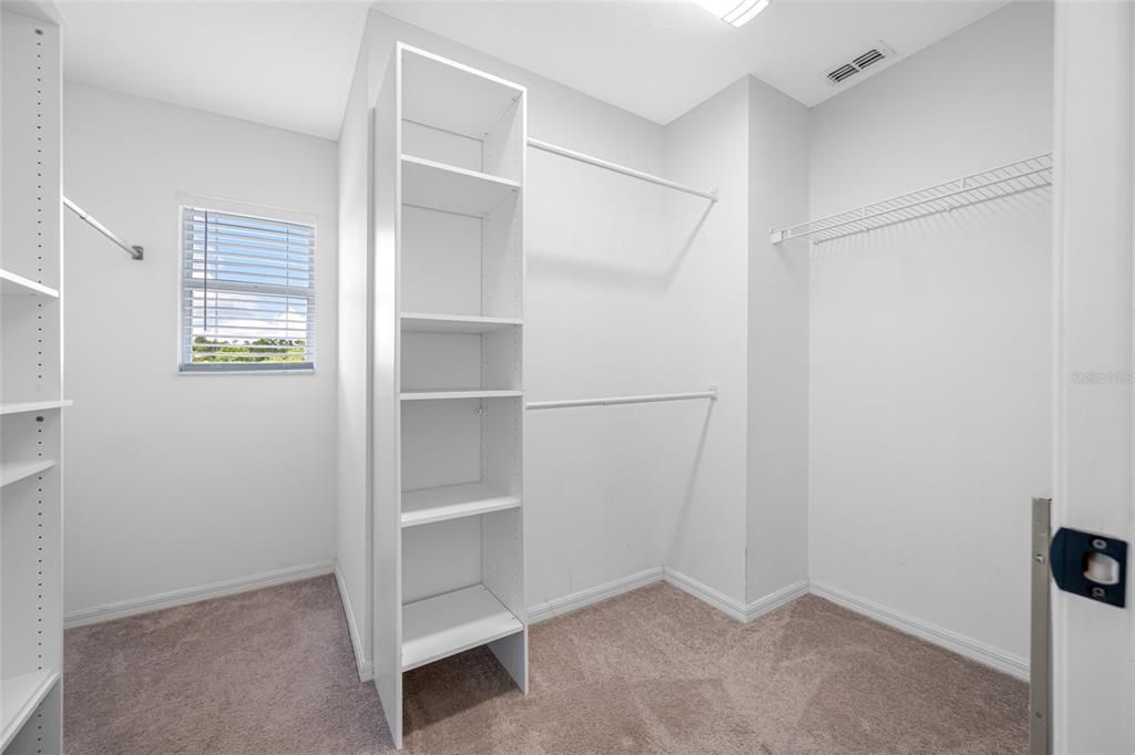 На продажу: $375,000 (3 спален, 2 ванн, 1722 Квадратных фут)