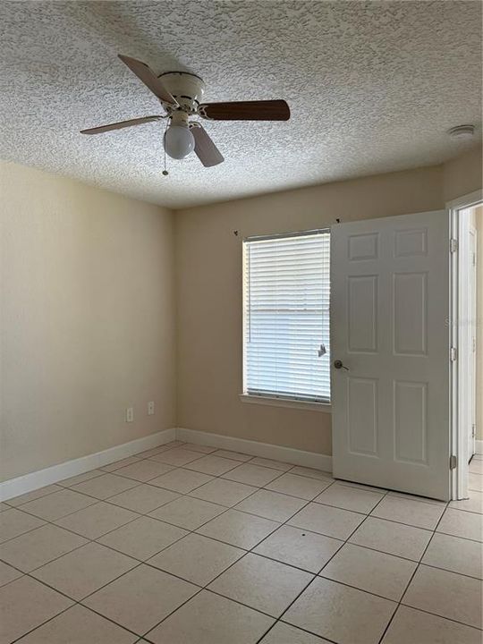 For Rent: $1,300 (1 beds, 1 baths, 530 Square Feet)