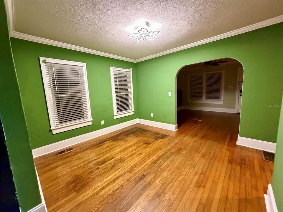 出租: $3,350 (3 贝兹, 2 浴室, 1461 平方英尺)