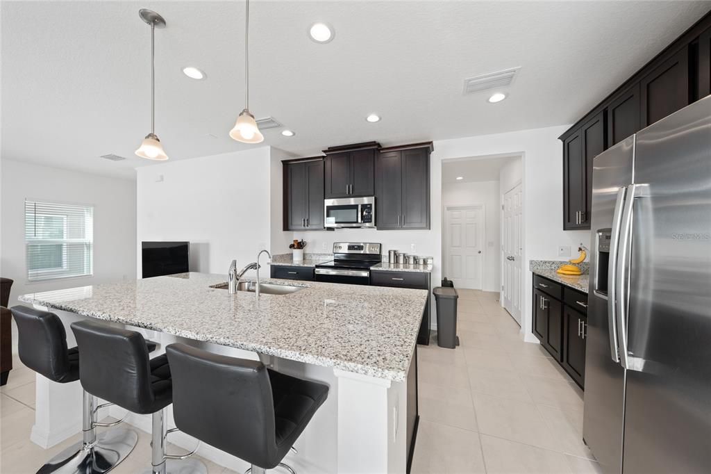 En Venta: $469,900 (5 camas, 2 baños, 2060 Pies cuadrados)