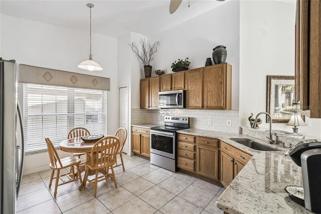 En Venta: $265,000 (2 camas, 2 baños, 1240 Pies cuadrados)