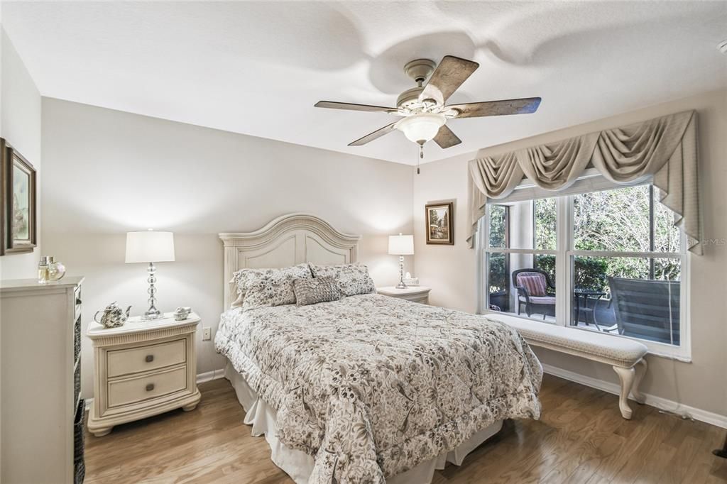 En Venta: $265,000 (2 camas, 2 baños, 1240 Pies cuadrados)