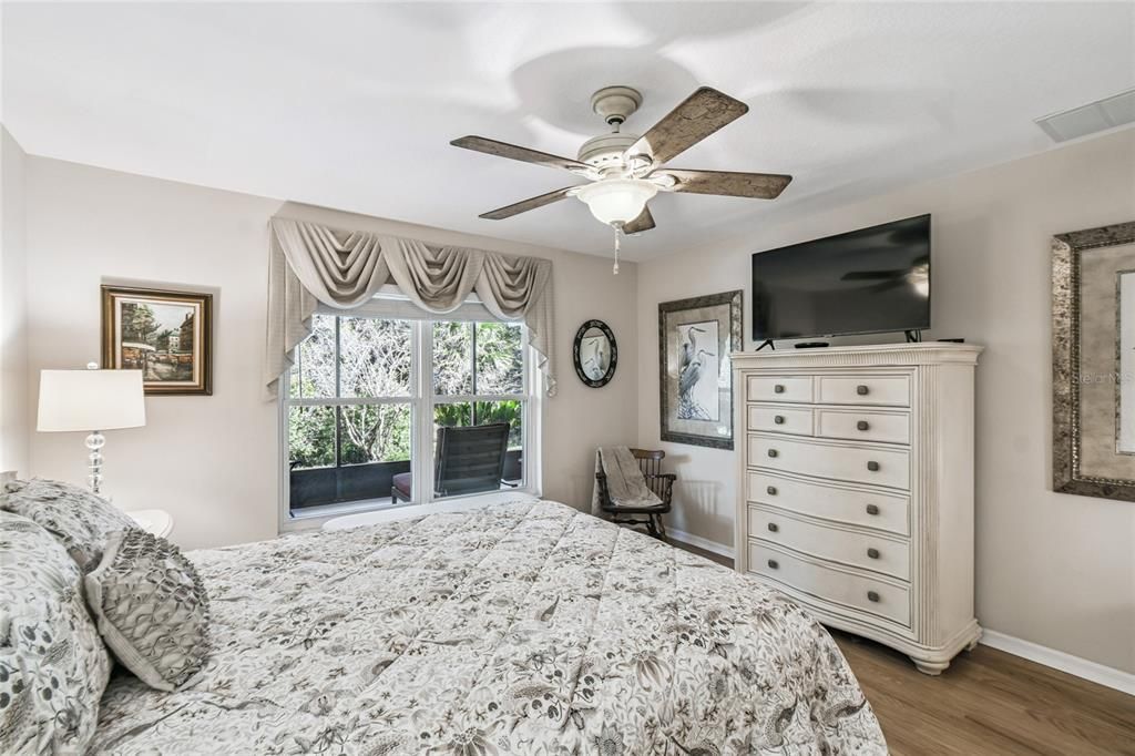 En Venta: $265,000 (2 camas, 2 baños, 1240 Pies cuadrados)