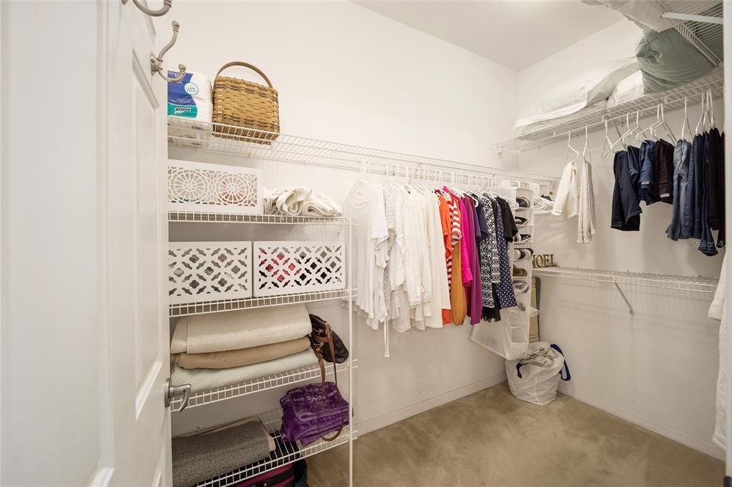 待售: $305,000 (2 贝兹, 2 浴室, 1452 平方英尺)