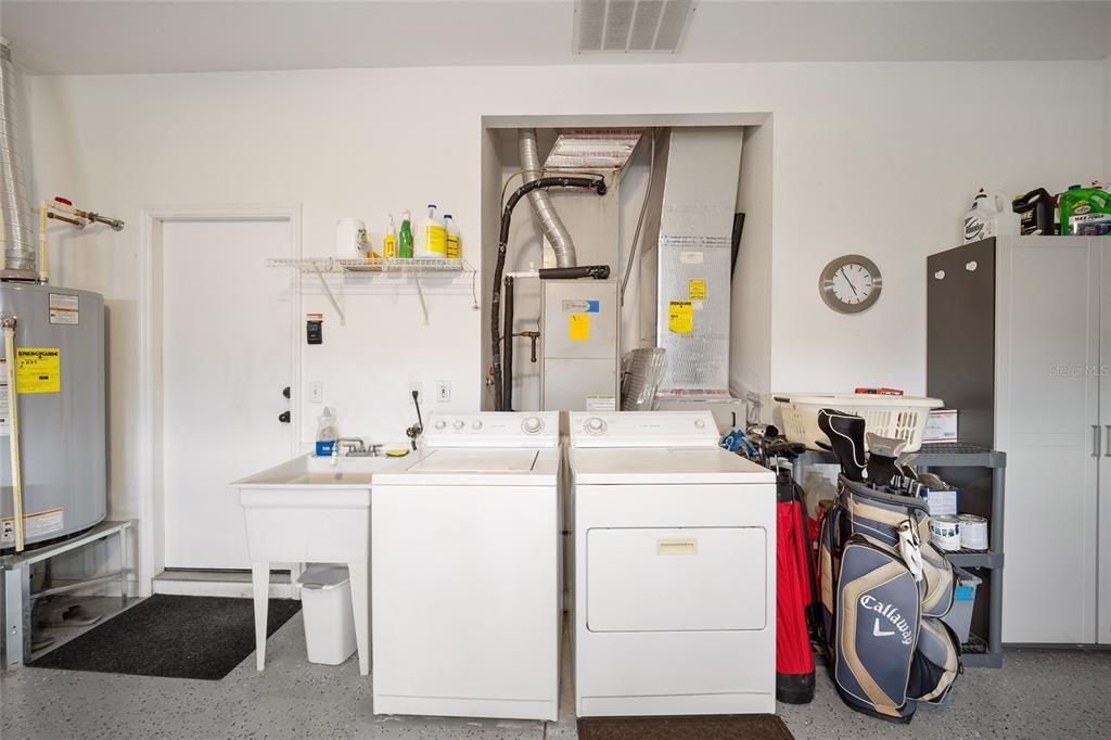 待售: $305,000 (2 贝兹, 2 浴室, 1452 平方英尺)