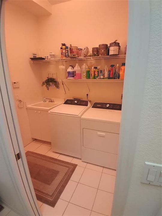 For Sale: $424,900 (3 beds, 2 baths, 1732 Square Feet)