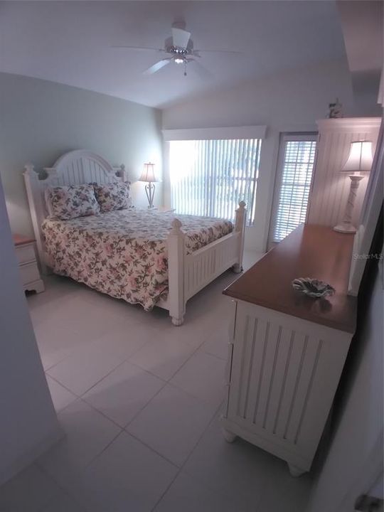 For Sale: $424,900 (3 beds, 2 baths, 1732 Square Feet)