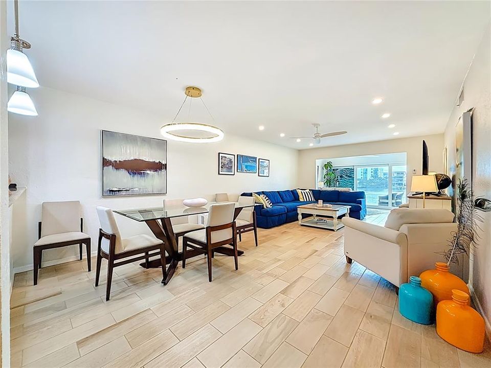 For Sale: $519,900 (2 beds, 2 baths, 1400 Square Feet)