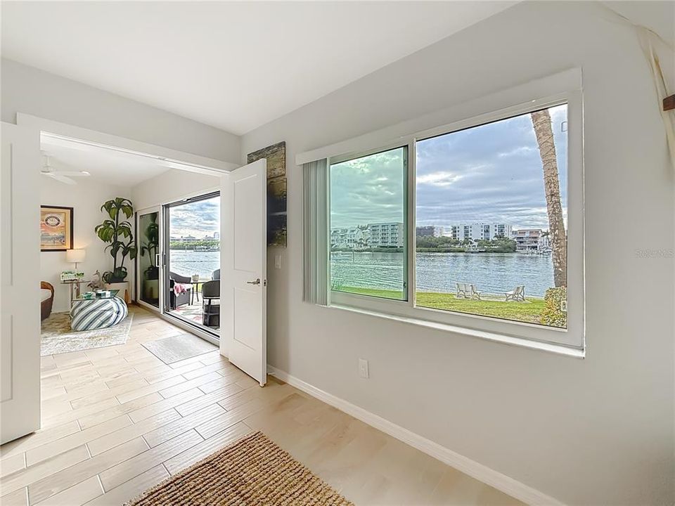 For Sale: $519,900 (2 beds, 2 baths, 1400 Square Feet)