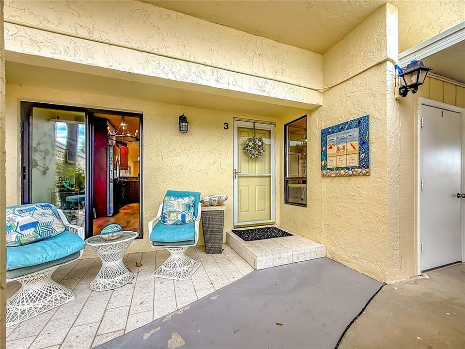 For Sale: $519,900 (2 beds, 2 baths, 1400 Square Feet)