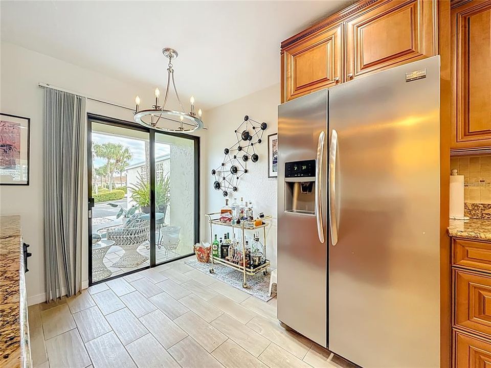 For Sale: $519,900 (2 beds, 2 baths, 1400 Square Feet)