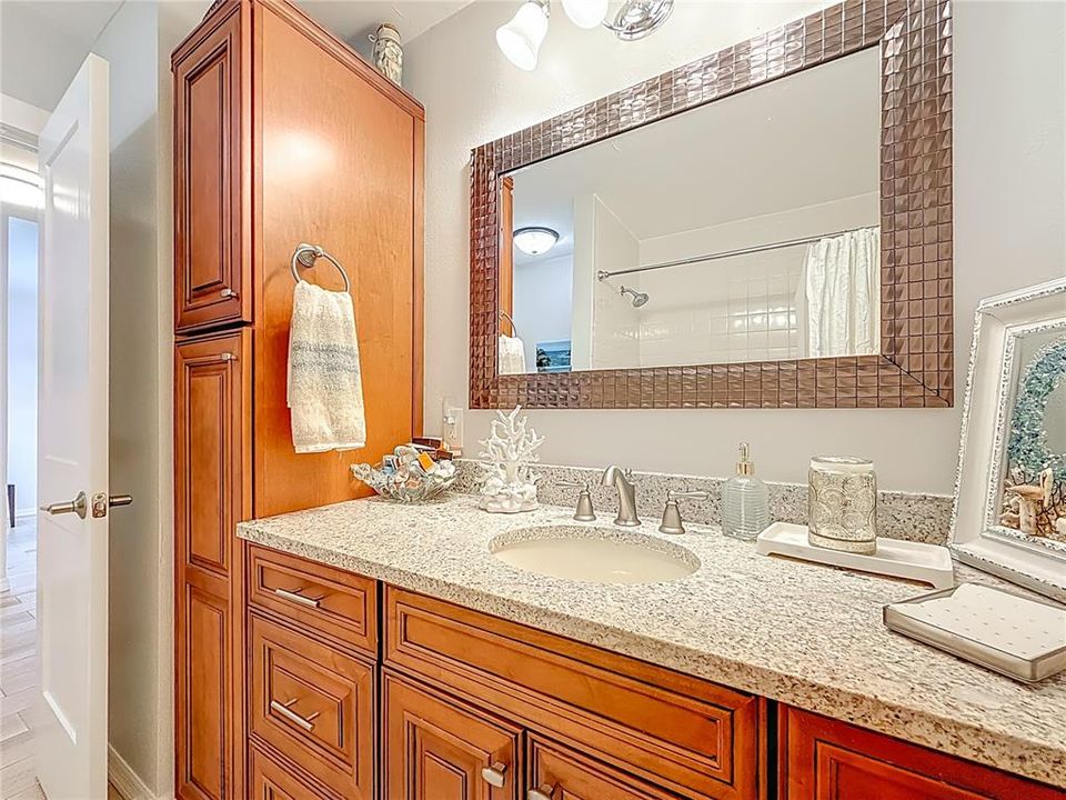 For Sale: $519,900 (2 beds, 2 baths, 1400 Square Feet)