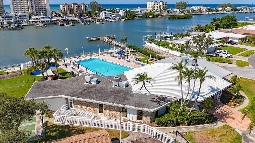 For Sale: $519,900 (2 beds, 2 baths, 1400 Square Feet)