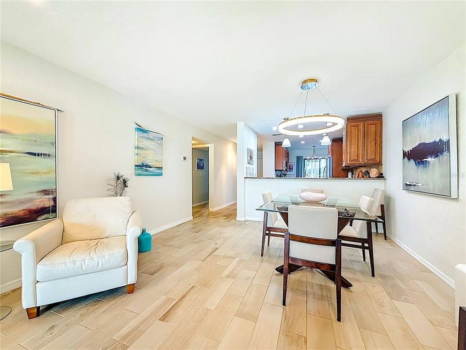 For Sale: $519,900 (2 beds, 2 baths, 1400 Square Feet)