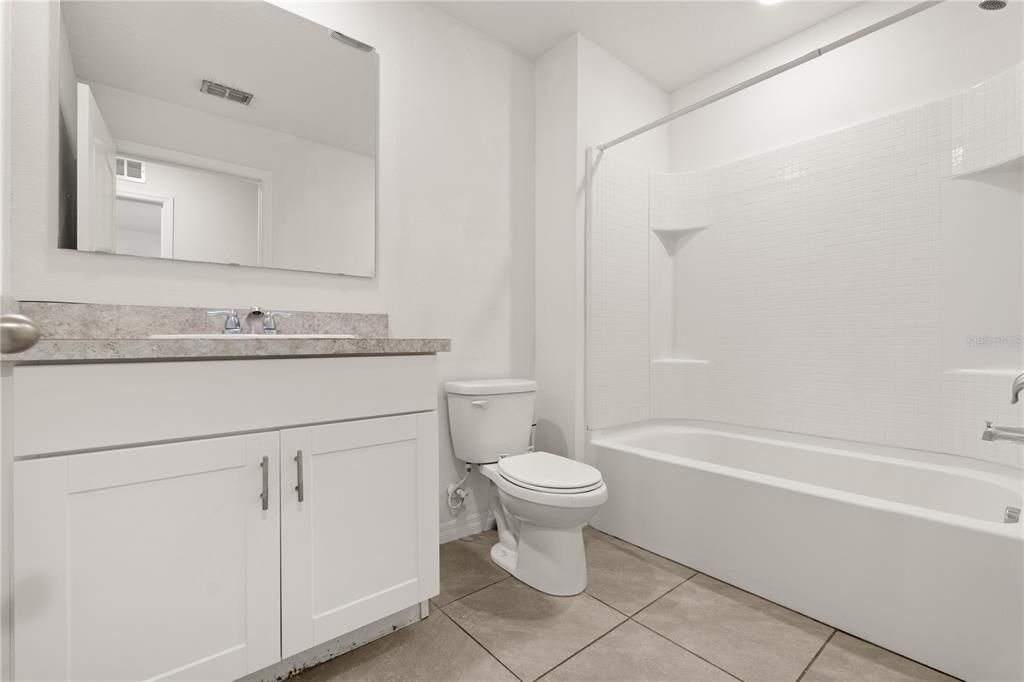 En Venta: $329,900 (3 camas, 2 baños, 1870 Pies cuadrados)