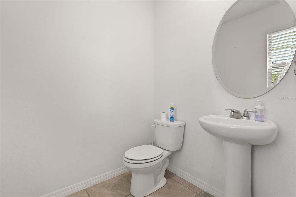 En Venta: $329,900 (3 camas, 2 baños, 1870 Pies cuadrados)