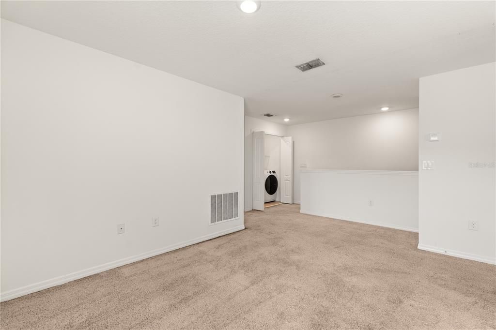 En Venta: $329,900 (3 camas, 2 baños, 1870 Pies cuadrados)