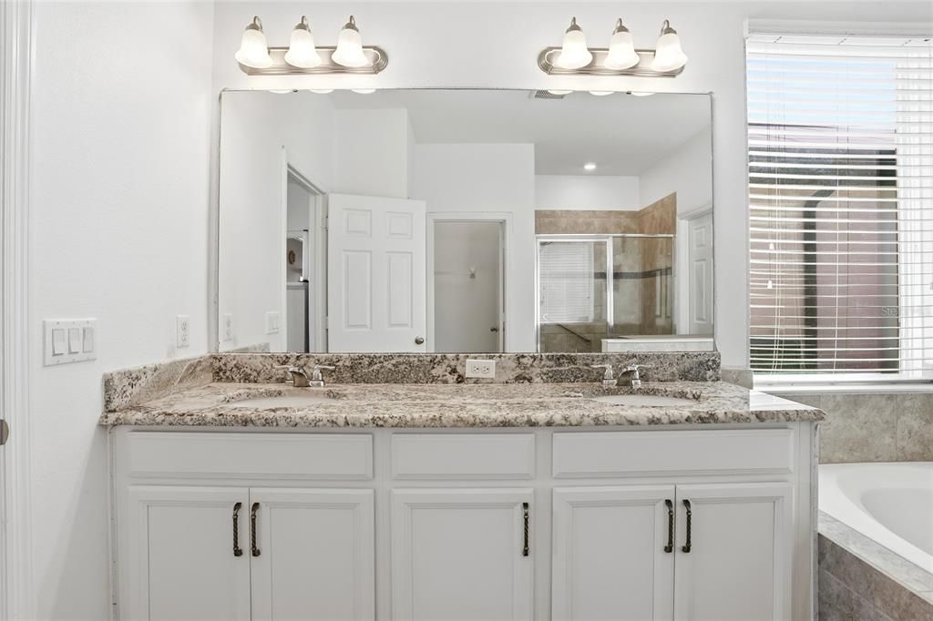 待售: $505,000 (4 贝兹, 3 浴室, 1965 平方英尺)