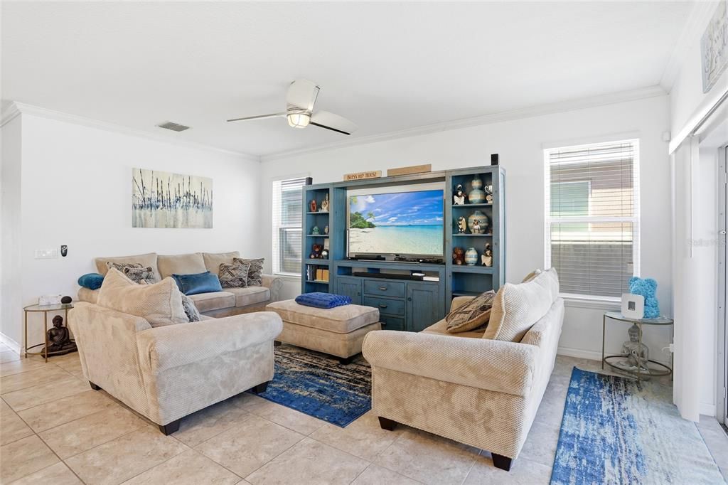 待售: $505,000 (4 贝兹, 3 浴室, 1965 平方英尺)