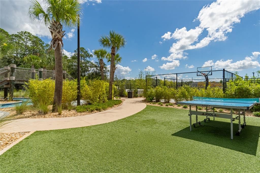 For Rent: $2,700 (4 beds, 3 baths, 1902 Square Feet)