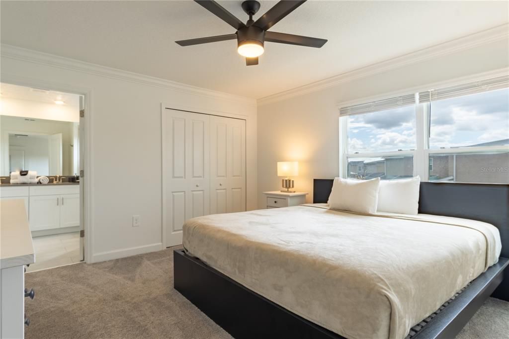 For Rent: $2,700 (4 beds, 3 baths, 1902 Square Feet)