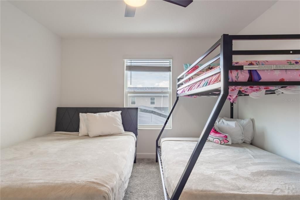 For Rent: $2,700 (4 beds, 3 baths, 1902 Square Feet)