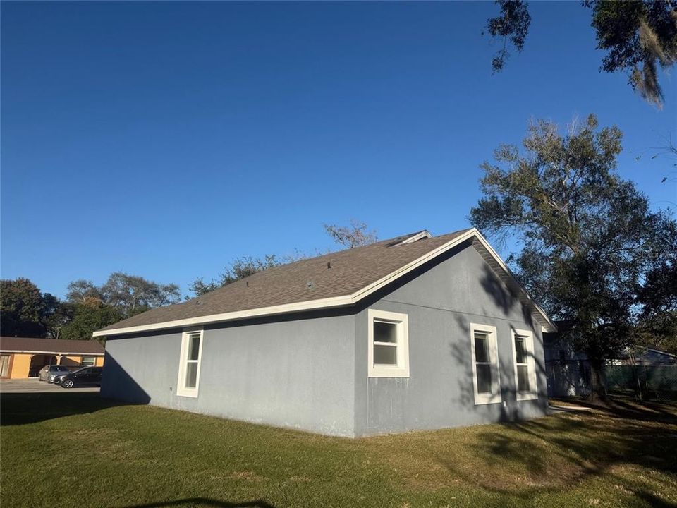 En Venta: $345,000 (3 camas, 2 baños, 1341 Pies cuadrados)