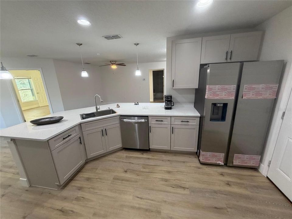 En Venta: $345,000 (3 camas, 2 baños, 1341 Pies cuadrados)