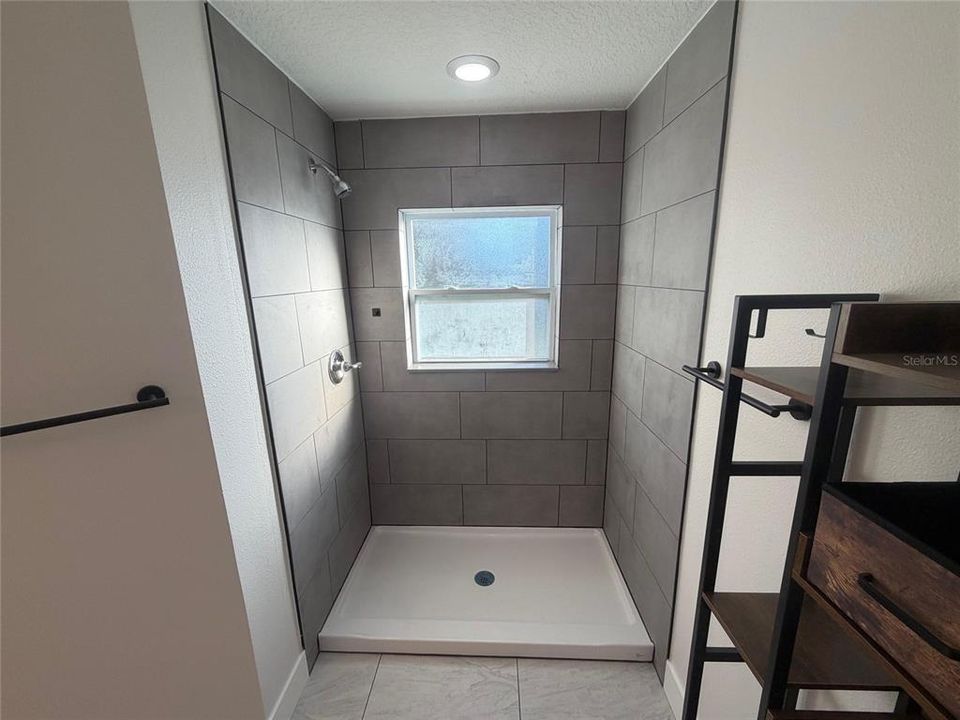 En Venta: $345,000 (3 camas, 2 baños, 1341 Pies cuadrados)