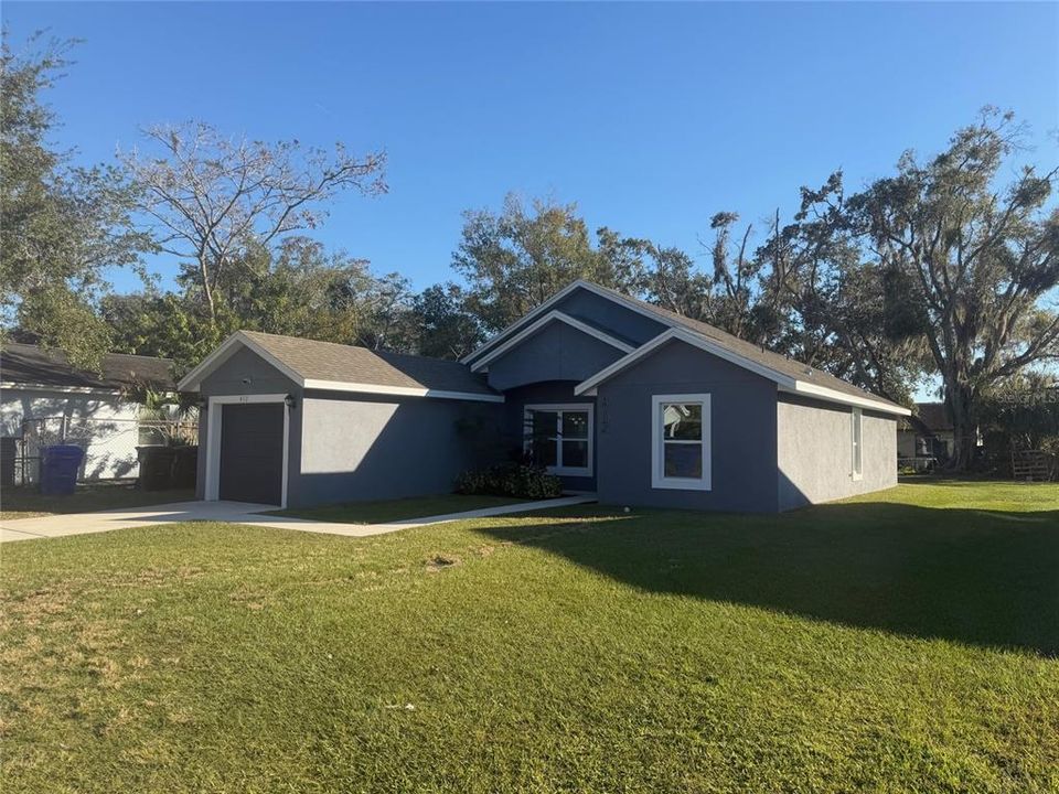 En Venta: $345,000 (3 camas, 2 baños, 1341 Pies cuadrados)