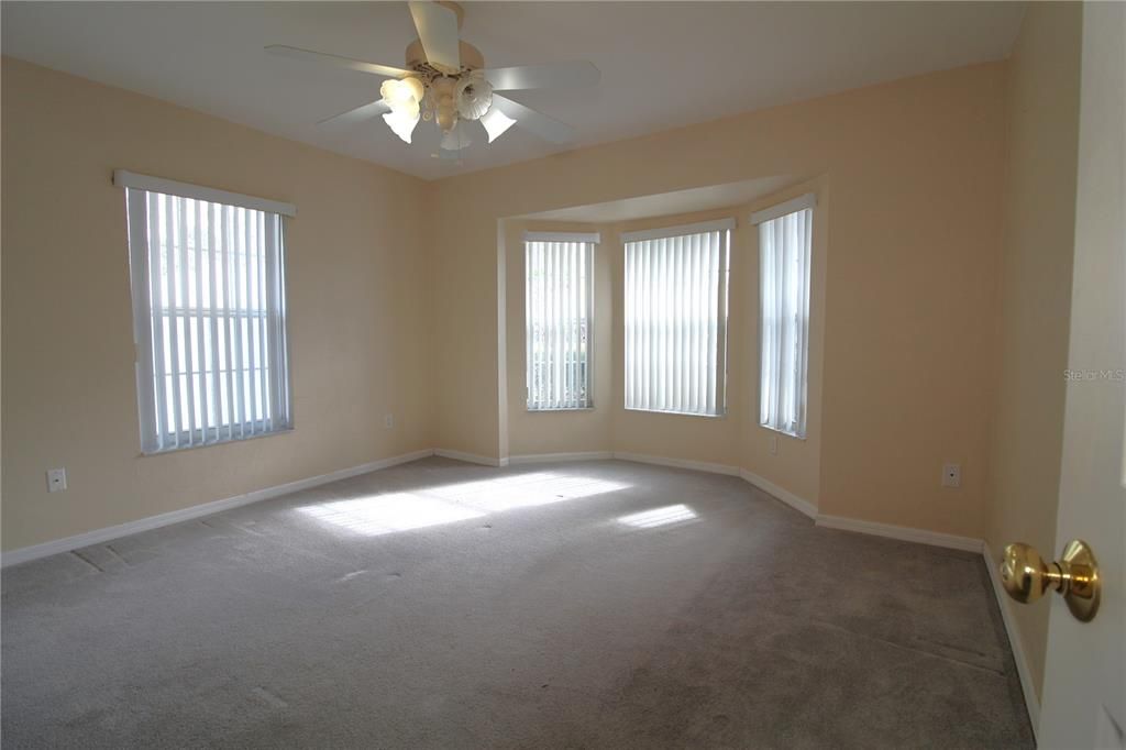 待售: $300,000 (3 贝兹, 2 浴室, 1888 平方英尺)