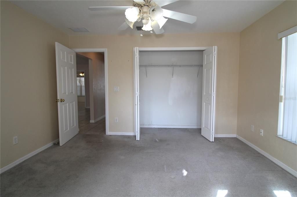 待售: $300,000 (3 贝兹, 2 浴室, 1888 平方英尺)