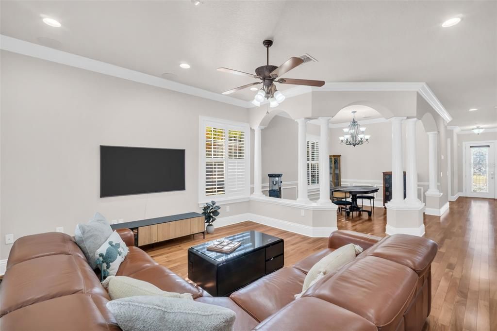 待售: $825,000 (5 贝兹, 3 浴室, 3418 平方英尺)