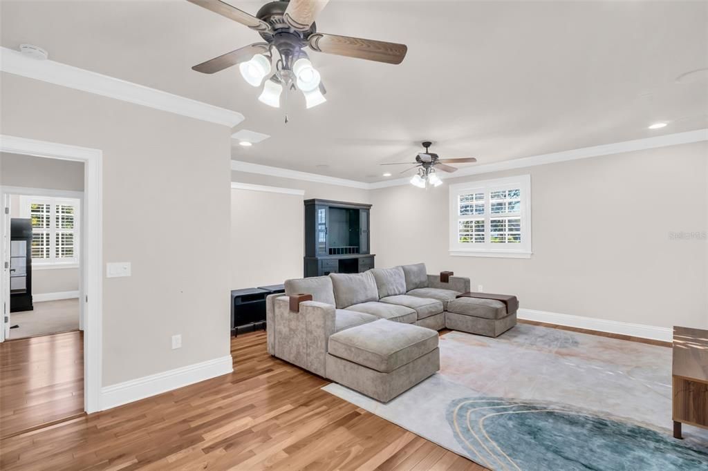 待售: $825,000 (5 贝兹, 3 浴室, 3418 平方英尺)