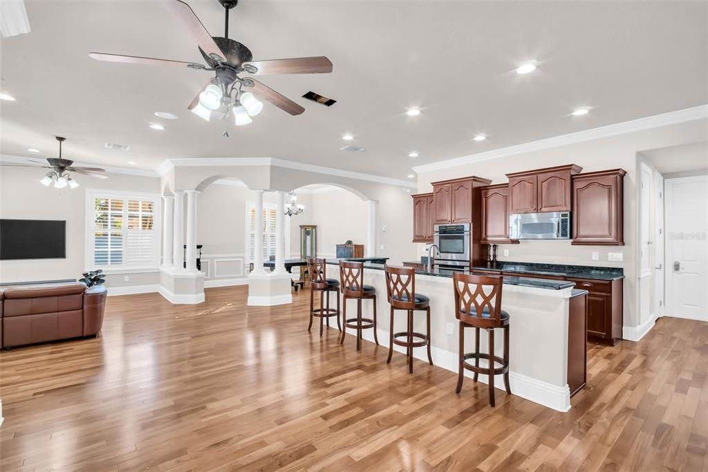 待售: $825,000 (5 贝兹, 3 浴室, 3418 平方英尺)