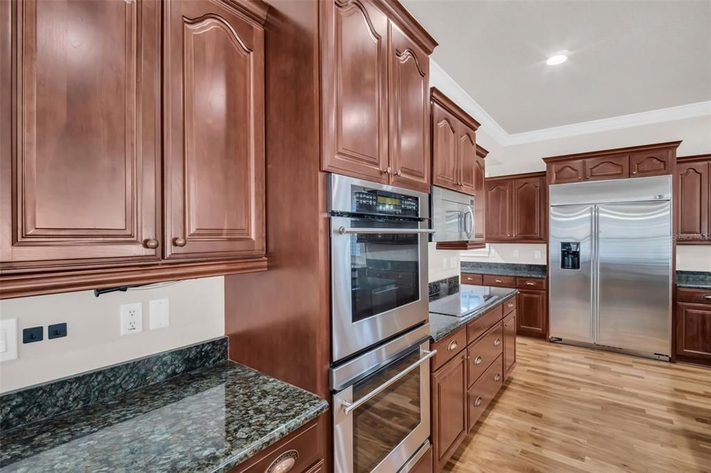 待售: $825,000 (5 贝兹, 3 浴室, 3418 平方英尺)