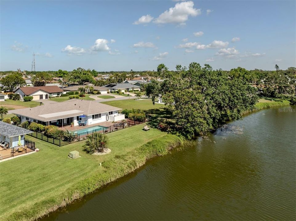 На продажу: $610,000 (3 спален, 2 ванн, 1925 Квадратных фут)