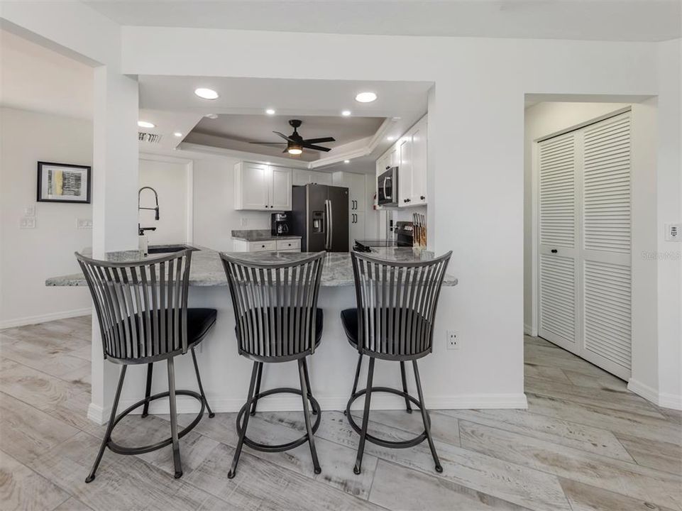 На продажу: $610,000 (3 спален, 2 ванн, 1925 Квадратных фут)