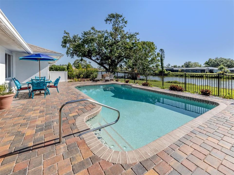 На продажу: $610,000 (3 спален, 2 ванн, 1925 Квадратных фут)