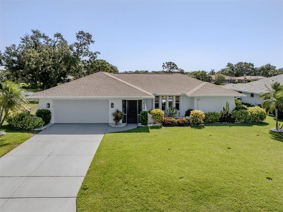 На продажу: $610,000 (3 спален, 2 ванн, 1925 Квадратных фут)