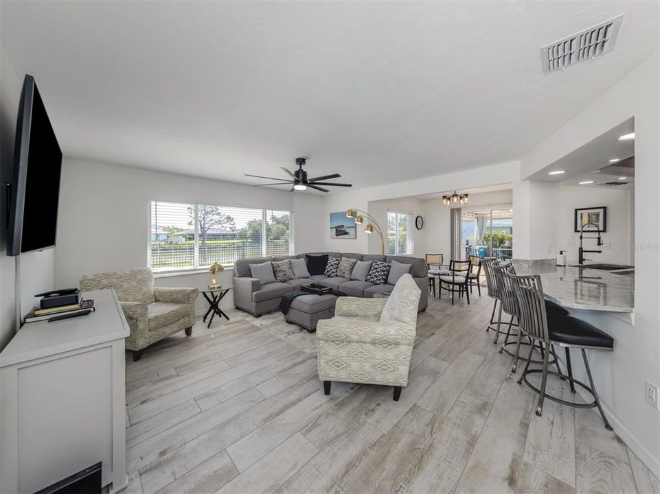 На продажу: $610,000 (3 спален, 2 ванн, 1925 Квадратных фут)