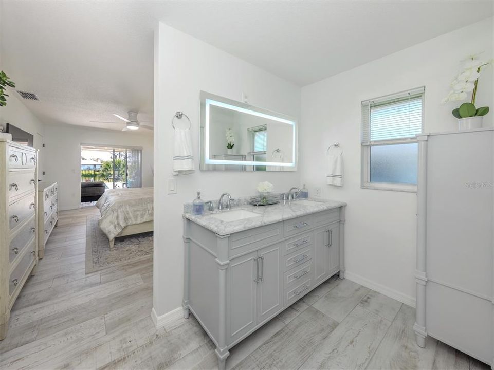 На продажу: $610,000 (3 спален, 2 ванн, 1925 Квадратных фут)