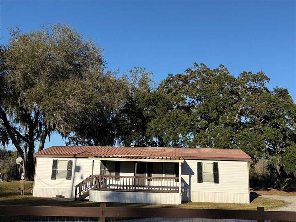 For Sale: $259,900 (3 beds, 2 baths, 1248 Square Feet)