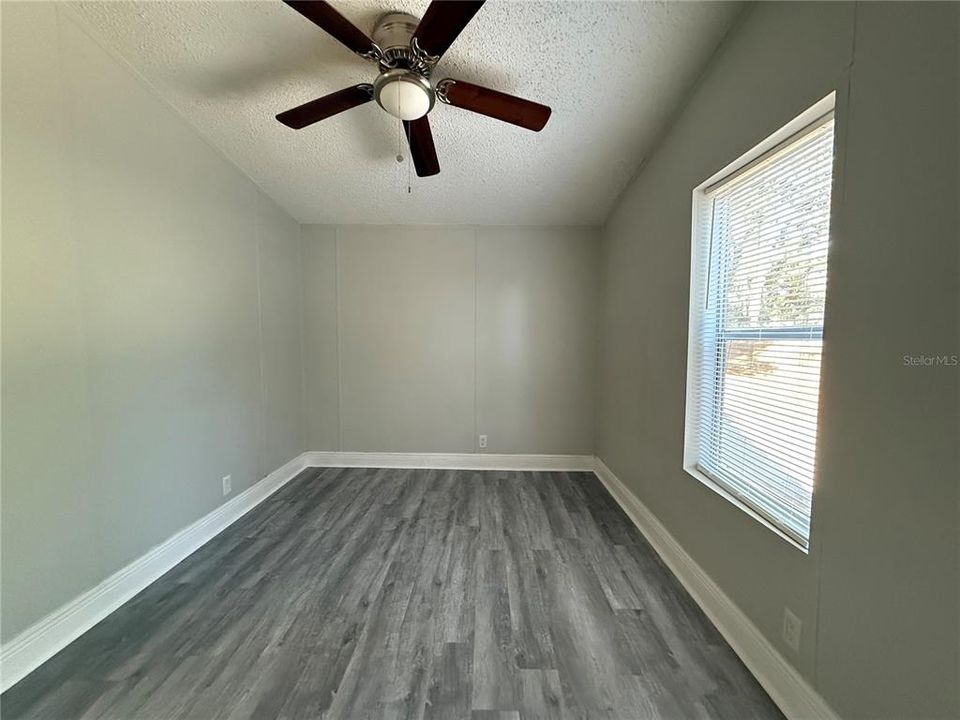 For Sale: $259,900 (3 beds, 2 baths, 1248 Square Feet)