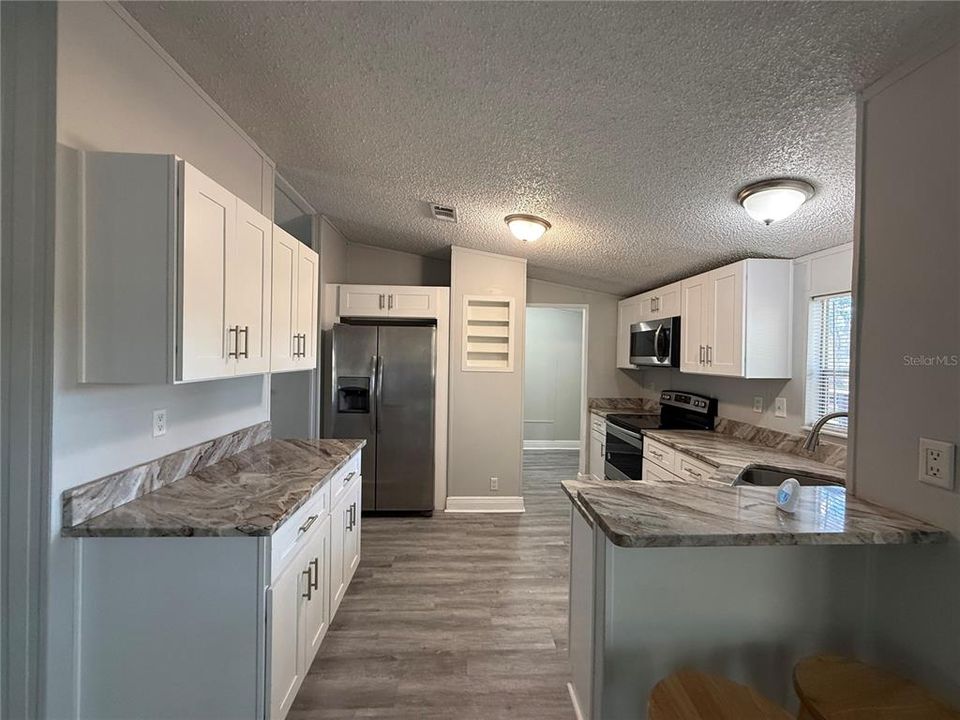 For Sale: $259,900 (3 beds, 2 baths, 1248 Square Feet)