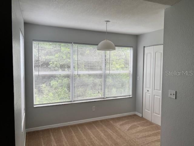 В аренду: $1,400 (2 спален, 1 ванн, 919 Квадратных фут)