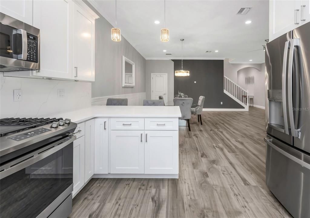 待售: $475,000 (3 贝兹, 2 浴室, 2230 平方英尺)